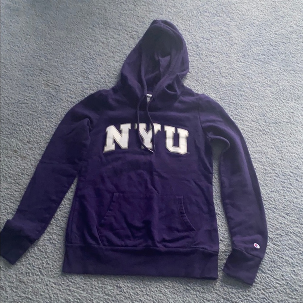 NYU sweatshirt